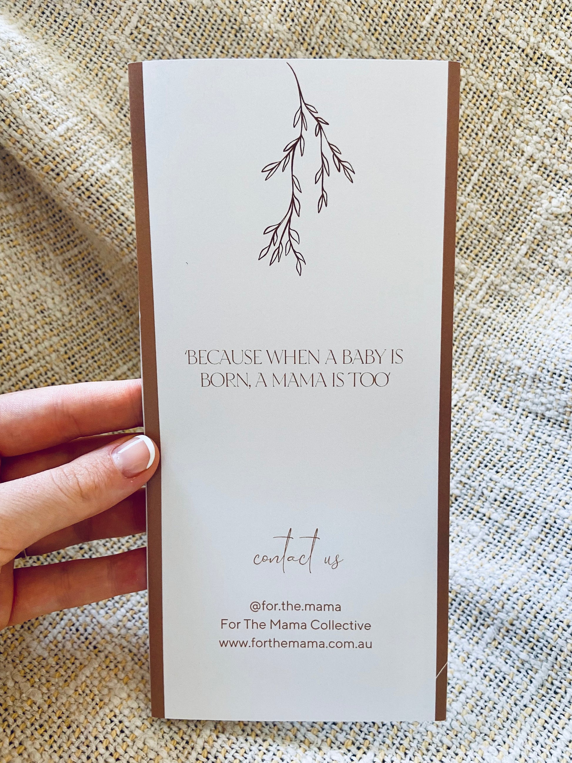 Postpartum & Papa tips (Brochure) - For The Mama Collective